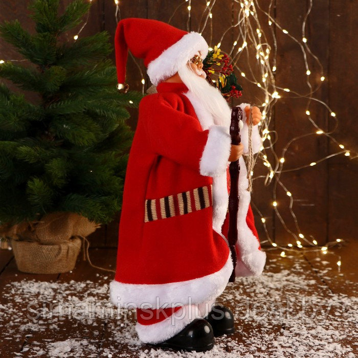 Дед Мороз "В красном костюмчике с орнаментом, с посохом" двигается, 20х50 см - фото 6 - id-p206761039
