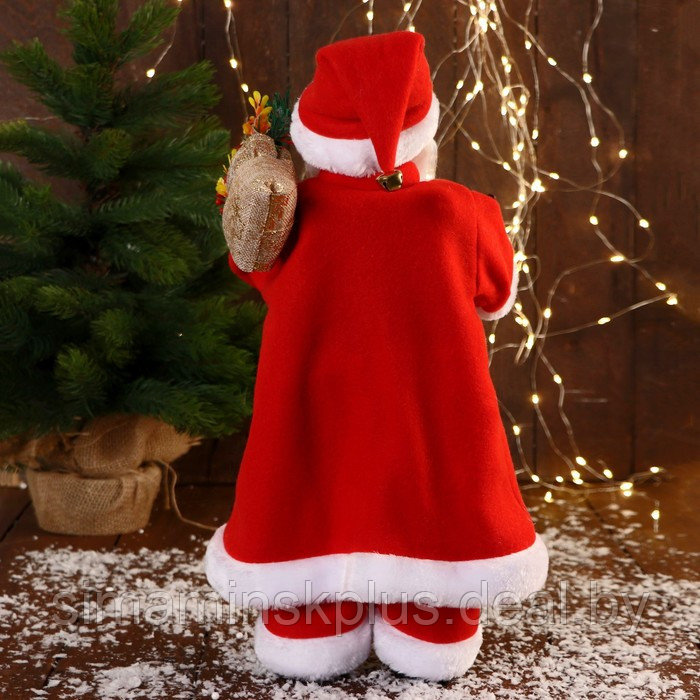 Дед Мороз "В красном костюмчике с орнаментом, с посохом" двигается, 20х50 см - фото 7 - id-p206761039