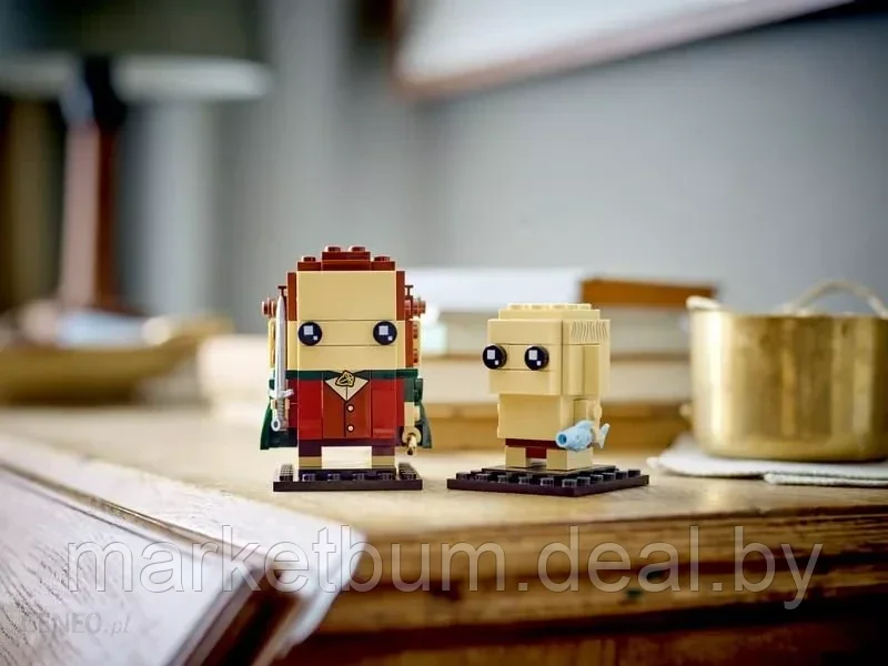 Конструктор LEGO BrickHeadz 40630, Фродо и Горлум - фото 3 - id-p216939585