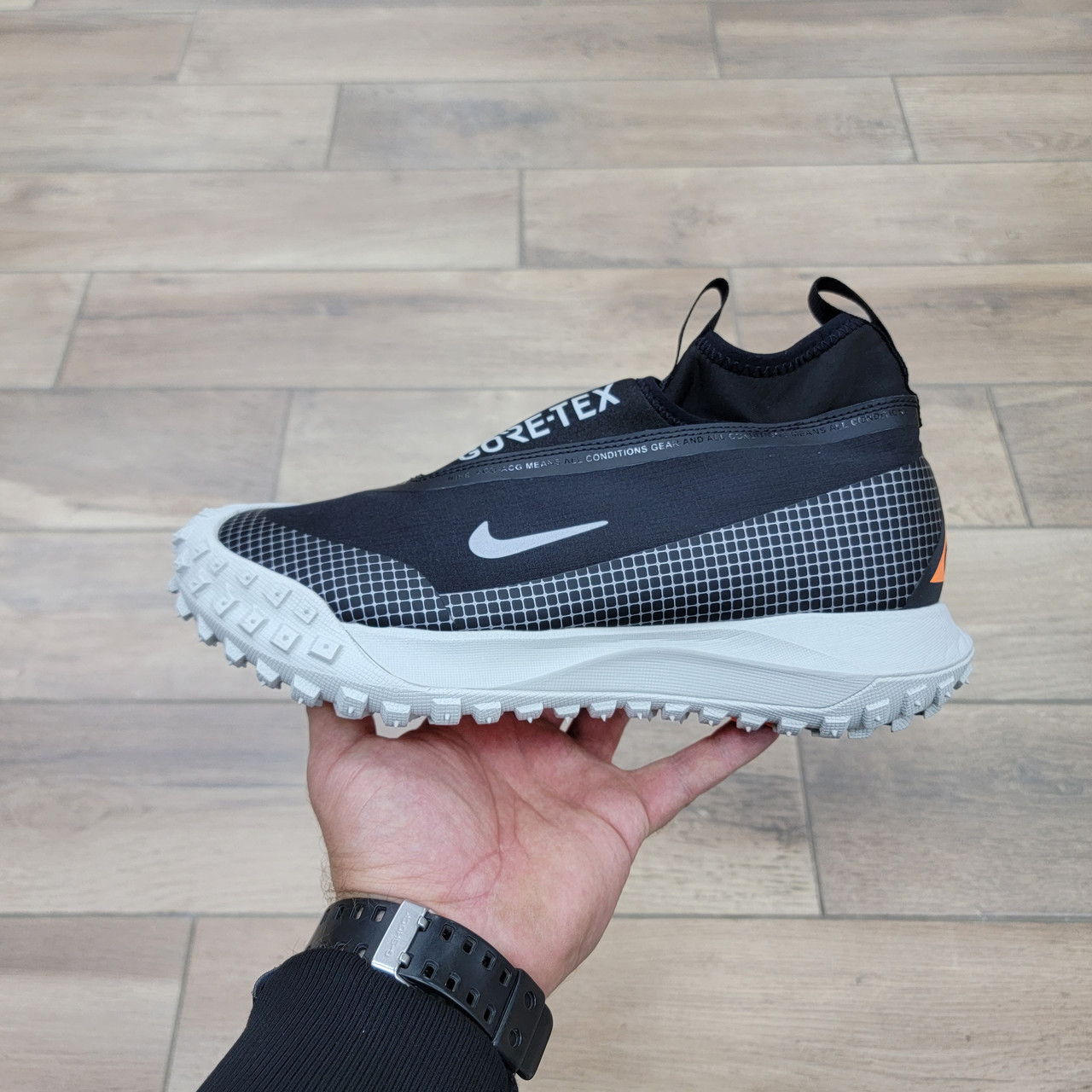 Кроссовки Nike ACG Mountain Fly Mid GTX Black White