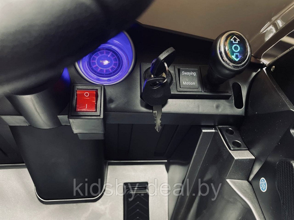 Детский электромобиль Electric Toys Мercedes GLS Coupe LUX 4x4 (серый автокраска) полноприводной - фото 4 - id-p136975299