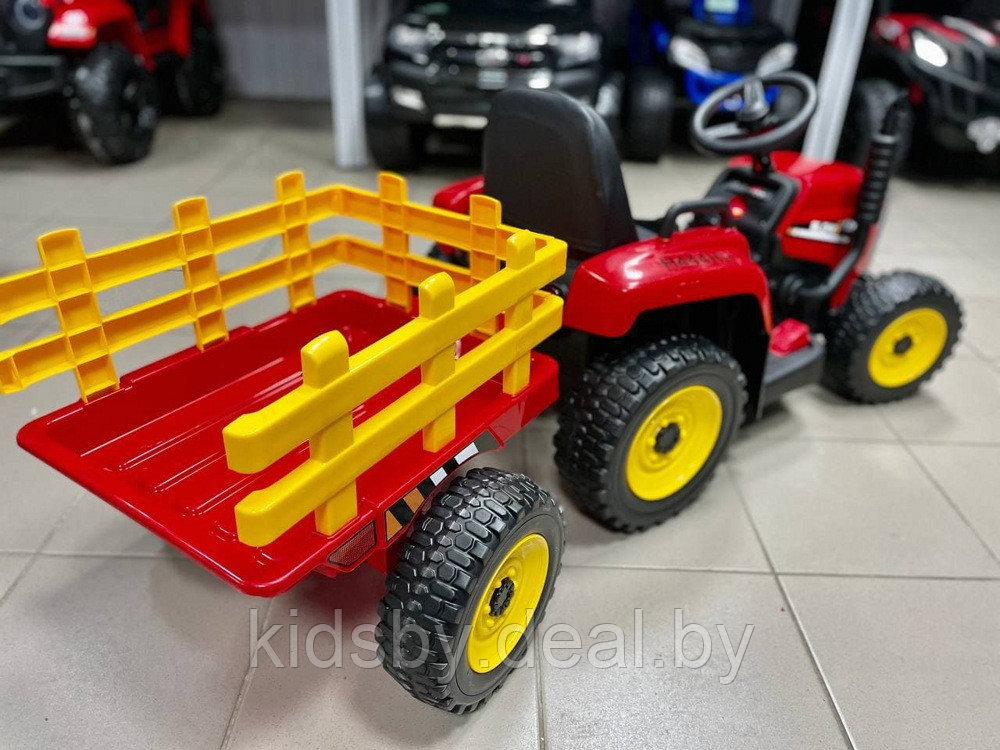 Детский электромобиль RiverToys H444HH (красный) трактор с прицепом и пультом - фото 3 - id-p168620897