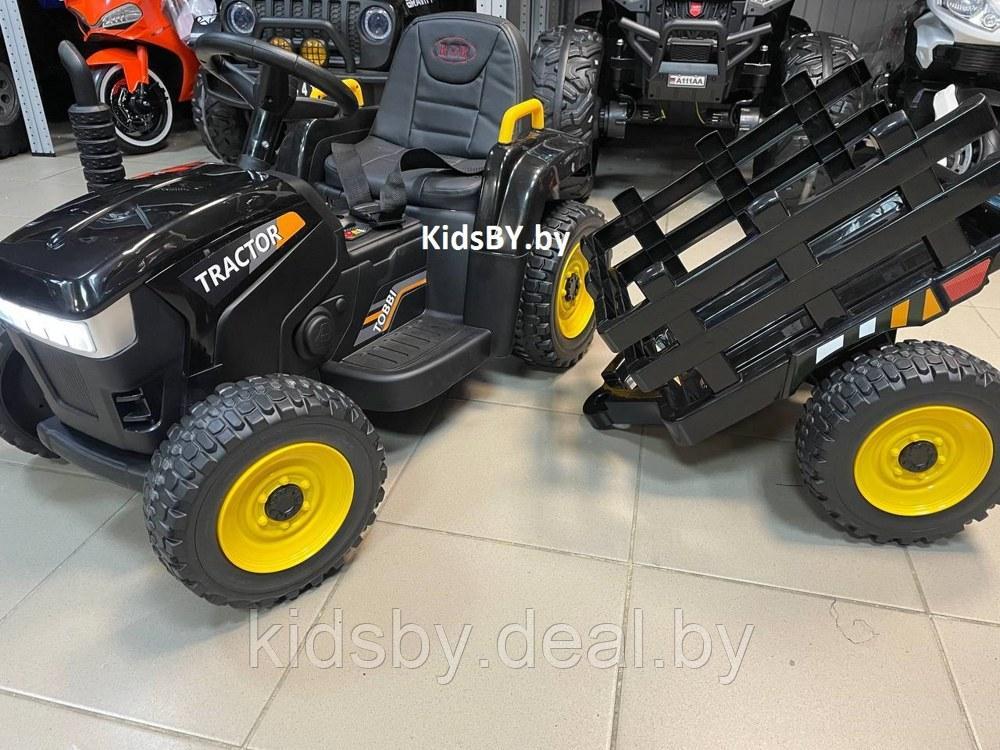 Детский электромобиль RiverToys H888HH (черный) трактор с прицепом и пультом - фото 3 - id-p162138802