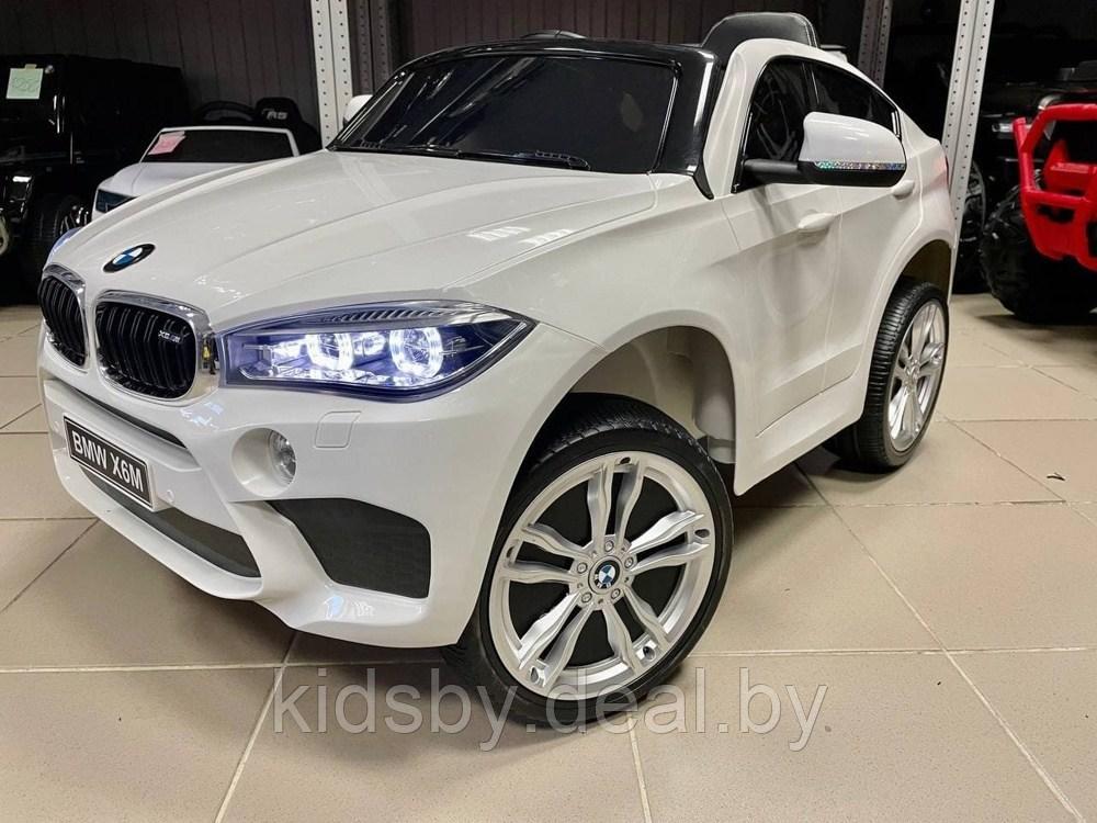 Детский электромобиль RiverToys BMW X6M JJ2199 (белый) лицензия - фото 1 - id-p159946641