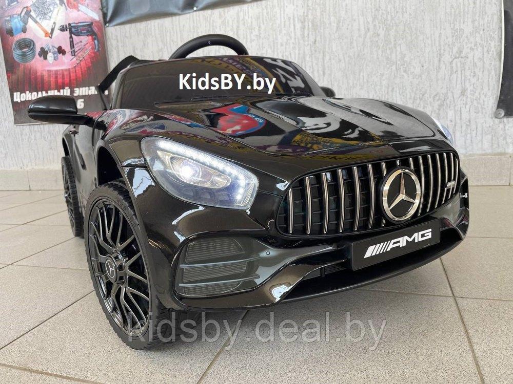 Детский электромобиль RiverToys Mercedes-Benz AMG GT O008OO (черный глянец) автокраска лицензия - фото 2 - id-p109520742