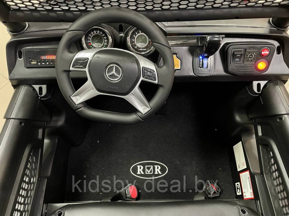 Детский электромобиль RiverToys Mercedes-Benz Unimog Concept P555BP 4WD (черный) глянец автокраска - фото 2 - id-p25385069