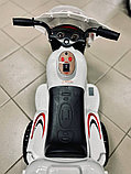 Детский электромобиль мотоцикл RiverToys Moto 998 (белый), фото 4