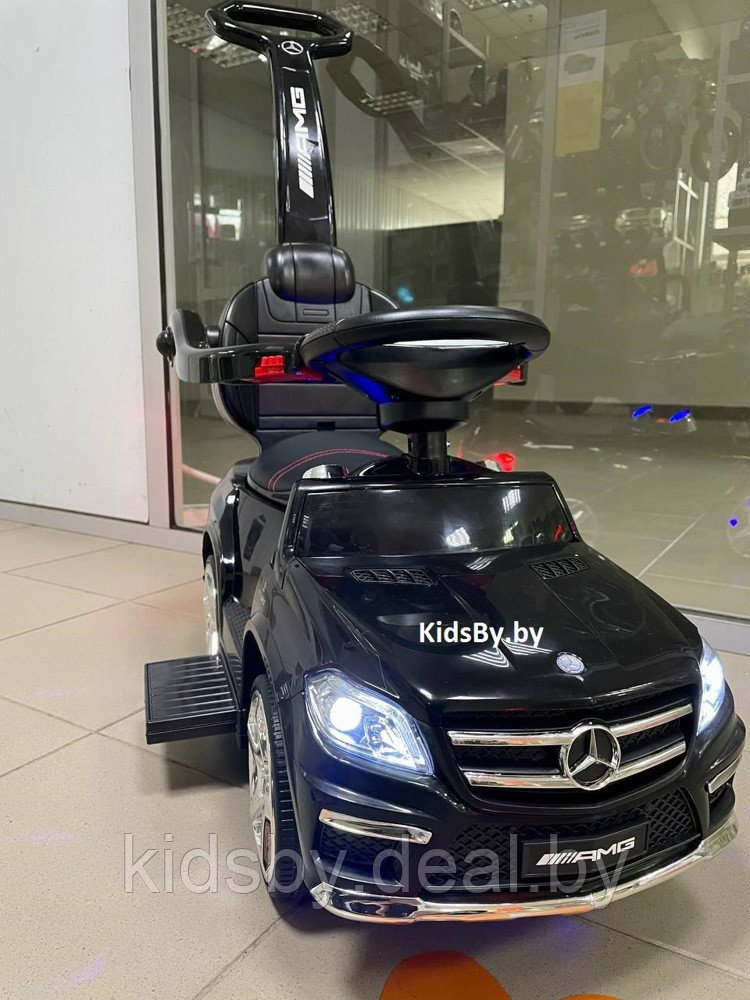 Детская машинка Каталка-качалка, толокар на аккумуляторе RiverToys Mercedes-Benz GL63 A888AA-H (черный) - фото 2 - id-p58163961