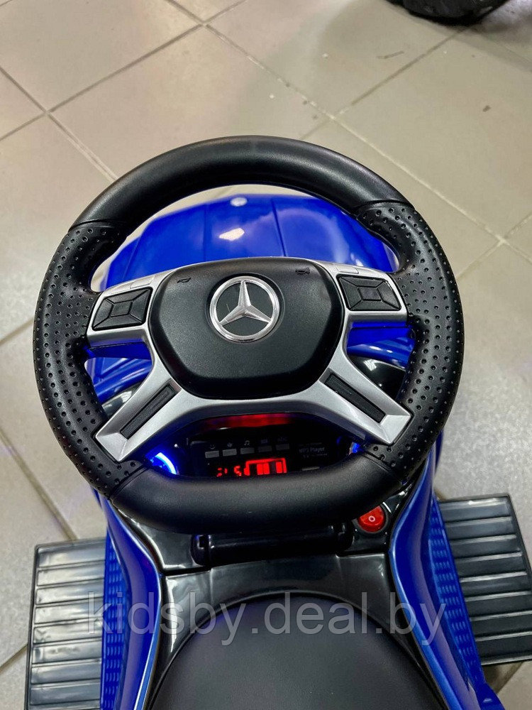 Детская машинка Каталка-качалка, толокар на аккумуляторе RiverToys Mercedes-Benz GL63 A888AA-H (синий/черный) - фото 5 - id-p116443646