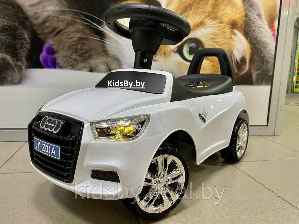 Детская машинка-каталка, толокар RiverToys Audi JY-Z01A (белый) - фото 1 - id-p137552392