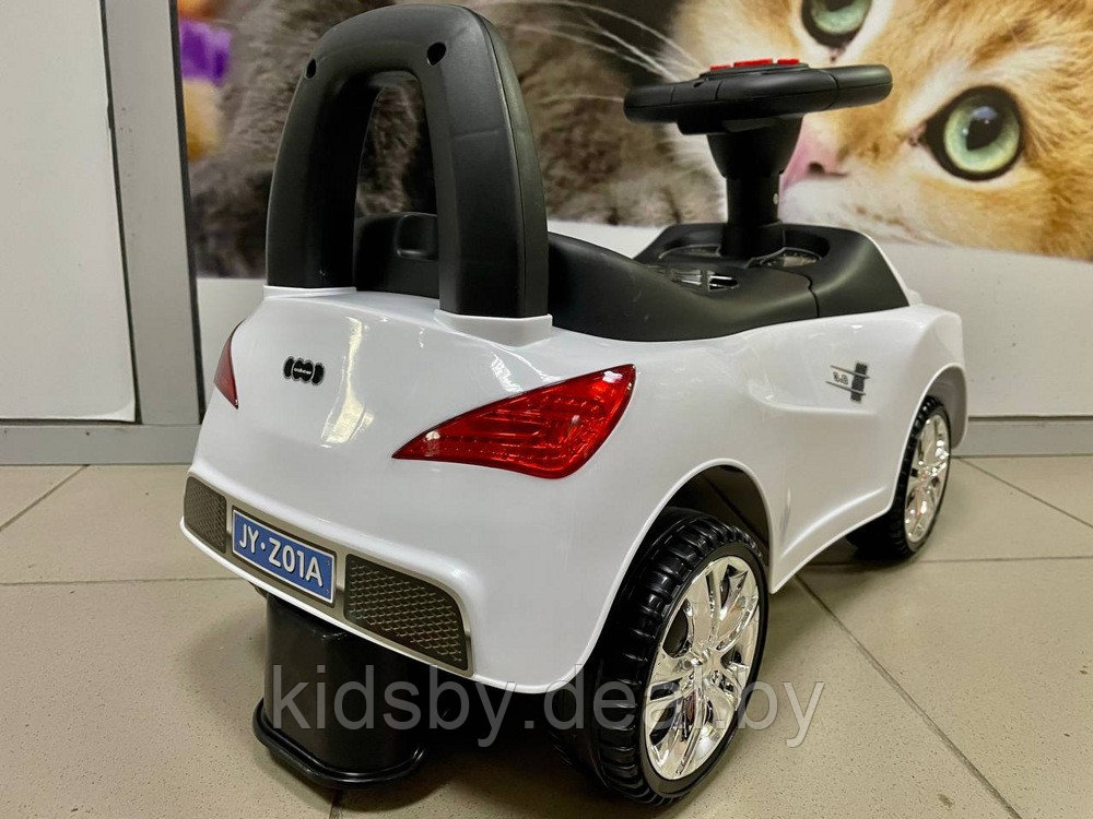 Детская машинка-каталка, толокар RiverToys Audi JY-Z01A (белый) - фото 4 - id-p137552392