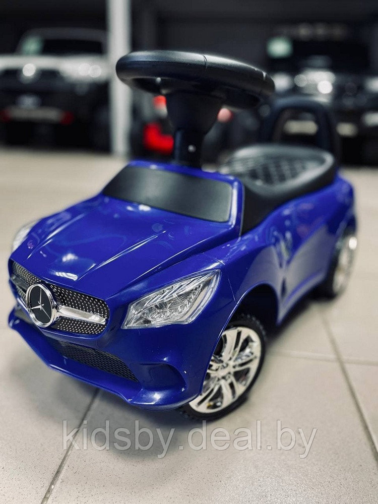 Детская машинка-каталка, толокар RiverToys Mercedes-Benz JY-Z01C (синий/черный) - фото 1 - id-p137552398