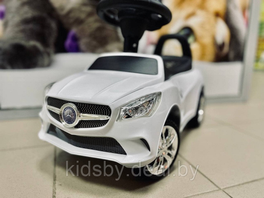 Детская машинка-каталка, толокар RiverToys Mercedes-Benz JY-Z01C (белый/черный) - фото 5 - id-p137552400