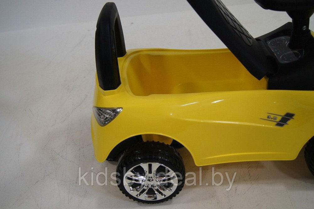 Детская машинка-каталка, толокар RiverToys BMW JY-Z01B (желтый/черный) - фото 6 - id-p139551625