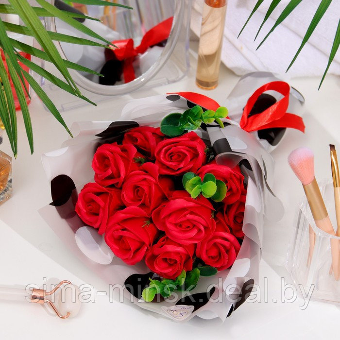 Премиальный букет из красных мыльных роз, 11 шт - фото 2 - id-p217338661