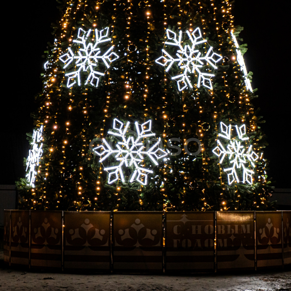 Новогодняя уличная ёлка «Снежная королева» - фото 3 - id-p217347417