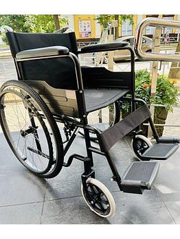 Стандартная стальная  инвалидная коляска, ширина 45 см