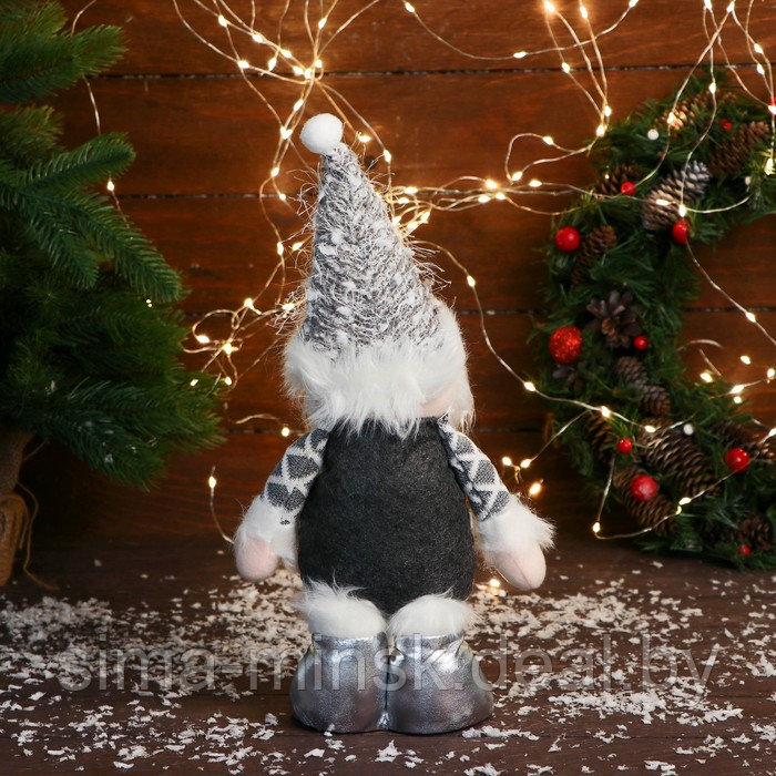 Мягкая игрушка "Дед Мороз в костюме с ремешком" 16х30 см, серый - фото 2 - id-p217632759