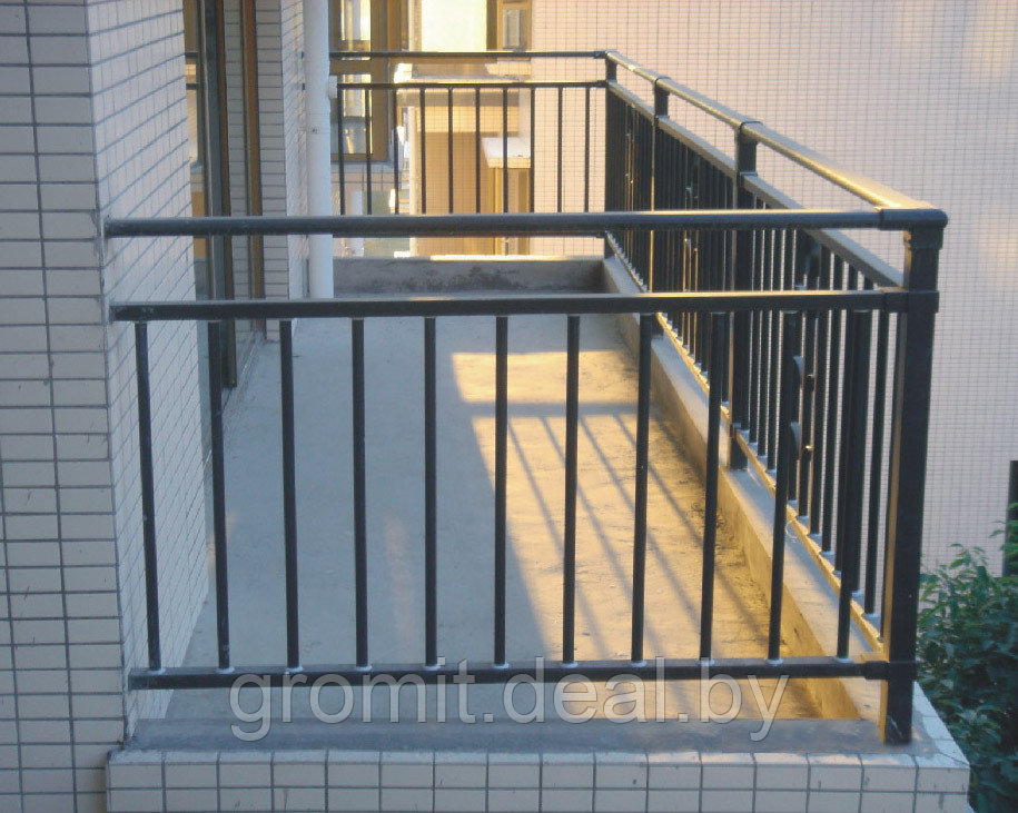 Ограждение балкона ЧМ-ОБ-3 из черного металла с полимерным покрытием - фото 1 - id-p217643937