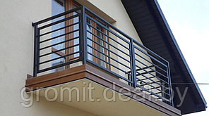 Ограждение балкона ЧМ-ОБ-12 из черного металла с полимерным покрытием