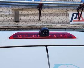 Цветная штатная камера заднего вида в стоп-сигнал Ford Transit 2014+