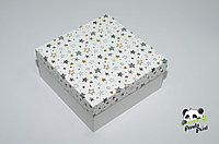 Коробка 220х220х100 Черно-золотые звезды (белое дно)