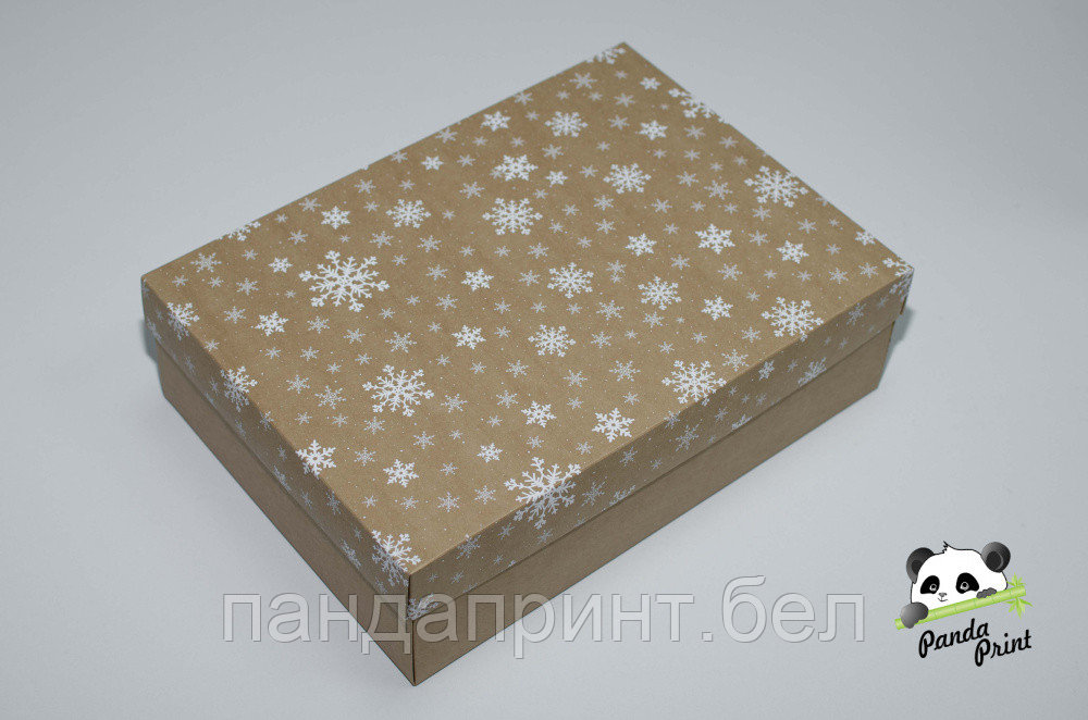 Коробка 350х250х100 Снежинки белые на крафте (крафт дно)