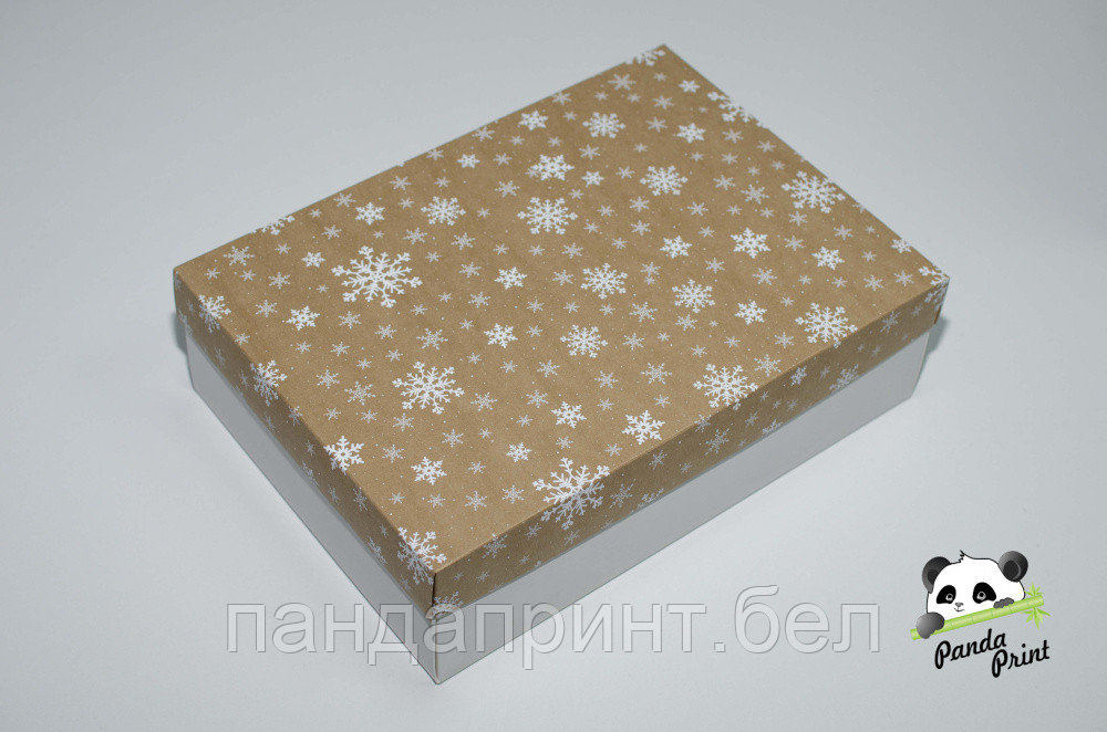 Коробка 350х250х100 Снежинки белые на крафте (белое дно)