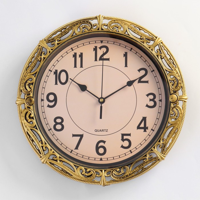 Часы настенные, серия: Интерьер, "Джина", дискретный ход, d-30 см, циферблат d-23 см, золото - фото 1 - id-p217720594