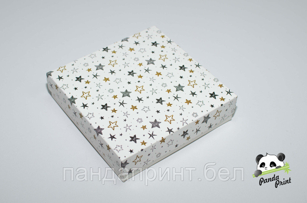Коробка 200х200х50 Черно-золотые звезды (белое дно)