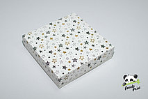 Коробка 200х200х50 Черно-золотые звезды (белое дно)