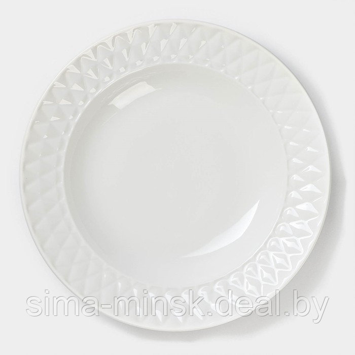 Тарелка фарфоровая глубокая Magistro «Блик», d=23 см, цвет белый - фото 2 - id-p217772602