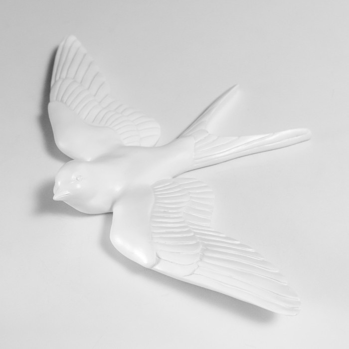 Сувенир полистоун настенный декор "Птица парит" белый 18х30 см - фото 3 - id-p217805536