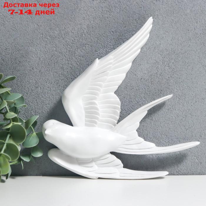 Сувенир полистоун настенный декор "Птица - полёт" белый 19х19 см - фото 1 - id-p217823735
