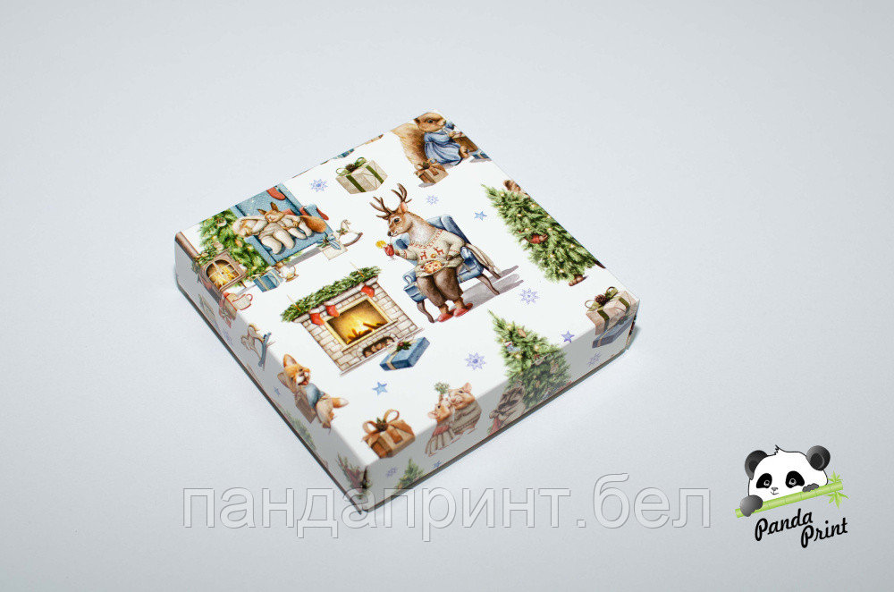 Коробка 150х150х40 Новогодний камин с зверятами (белое дно)