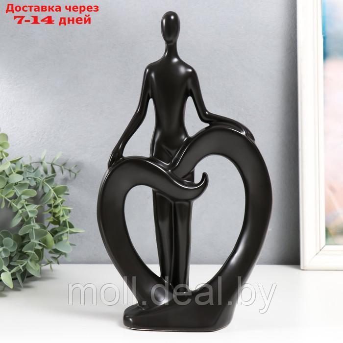 Сувенир керамика "Человек и сердце" чёрный 7х18х31,5 см - фото 1 - id-p218070099