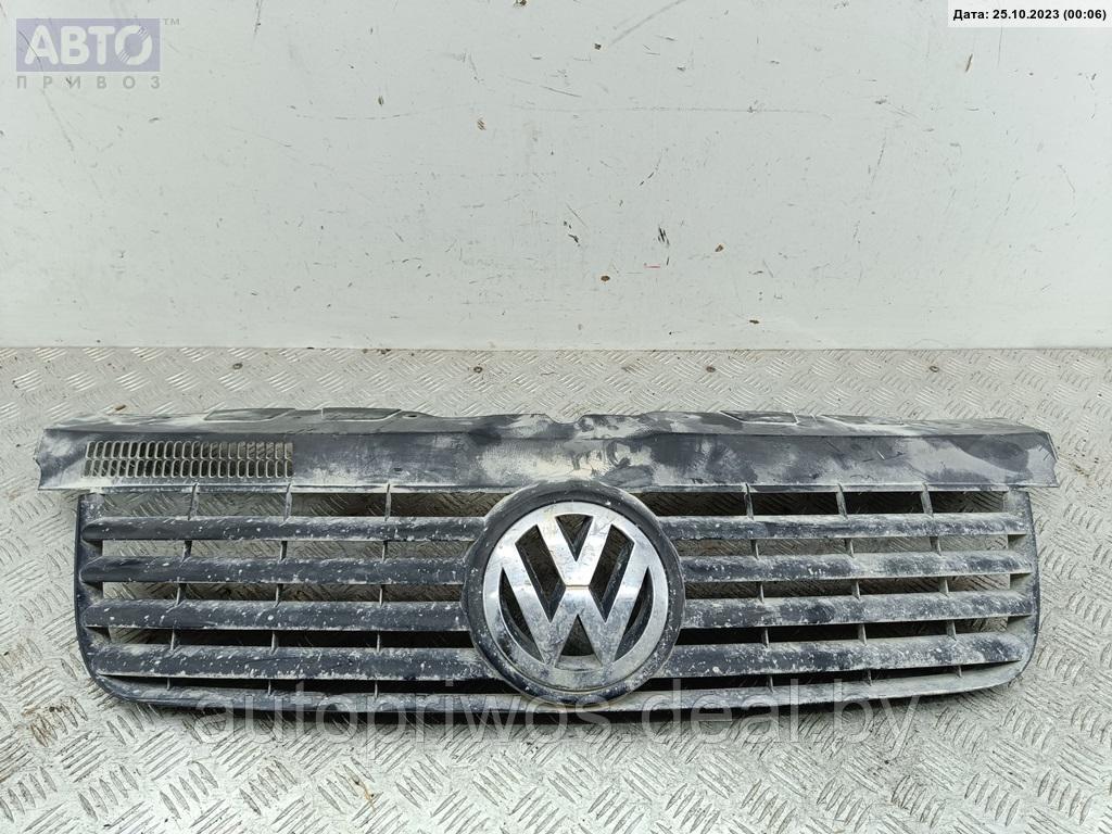 Решетка радиатора Volkswagen Transporter T5 - фото 1 - id-p218096490