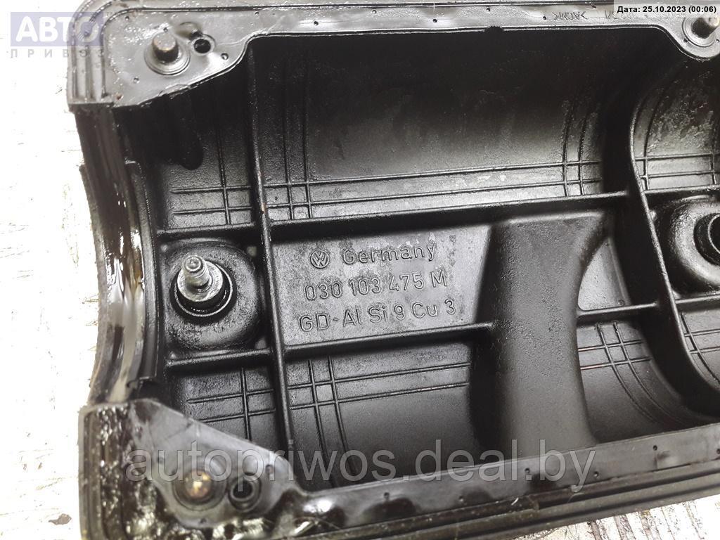 Крышка клапанная ДВС Volkswagen Golf-3 - фото 3 - id-p218072430