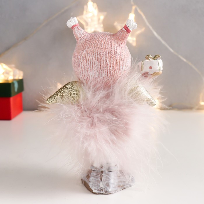 Сувенир полистоун "Малышка-ангел в розовом, в шапке совы, с подарком" пух 16,5х11х5 см - фото 3 - id-p218178725