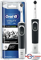 Электрическая зубная щетка Oral-B Vitality 100 PureClean D100.413.1 (черный/белый) 4210201391630