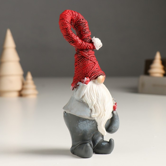 Сувенир полистоун "Дед Мороз в сером наряде и красном колпаке" МИКС 6х4,5х15 см - фото 3 - id-p218178749