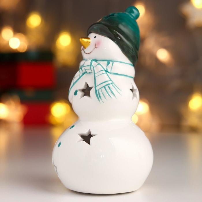 Сувенир керамика свет "Снеговик, зелёная шапка и шарф, звёздочки" 11,3х6,2х6,2 см - фото 4 - id-p218178797