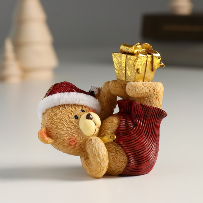Сувенир полистоун "Мишка в новогоднем колпаке с подарками, упражение берёзка" 7х4х7,5 см - фото 1 - id-p218178832