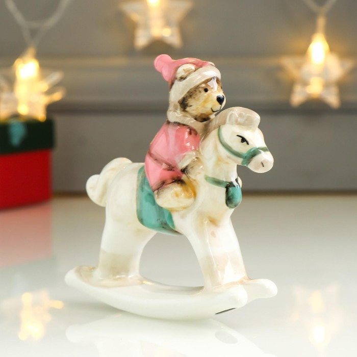 Сувенир керамика "Медвежонок в розовом наряде на лошадке-качалке" 11,5х3х10,6 см - фото 1 - id-p218178914