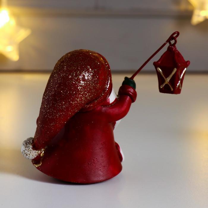 Сувенир полистоун "Дед Мороз в красной шубе, с фонариком и подарком" 9,5х6х9 см - фото 3 - id-p218179039