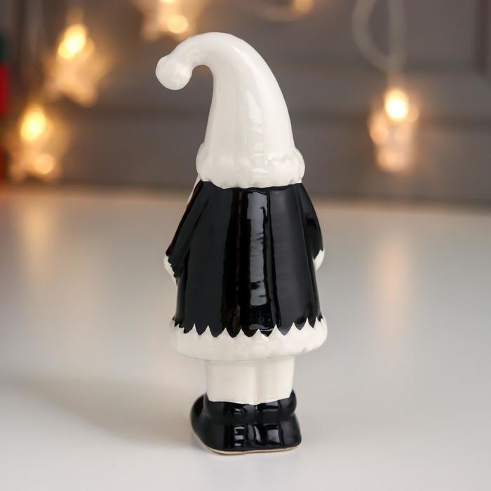 Сувенир керамика "Дед Мороз кудрявая борода, чёрный кафтан колпак с ёлочкой" 13,9х5,4х5,6 см 65326 - фото 4 - id-p218179180