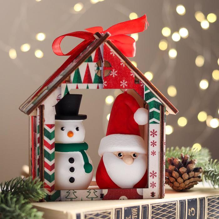 Набор декоративных свечей в коробке "Санта и Снеговик", 2 штуки, 13,5х12х6,3 см - фото 1 - id-p218179274
