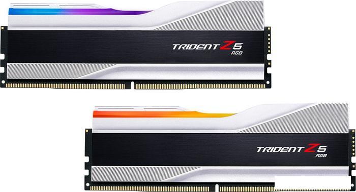 Оперативная память G.Skill Trident Z5 RGB 2x16ГБ DDR5 6000МГц F5-6000J3040F16GX2-TZ5RS