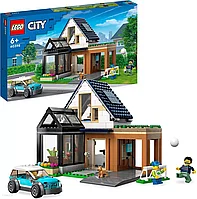 Конструктор LEGO City 60398, Семейный коттедж и электромобиль.