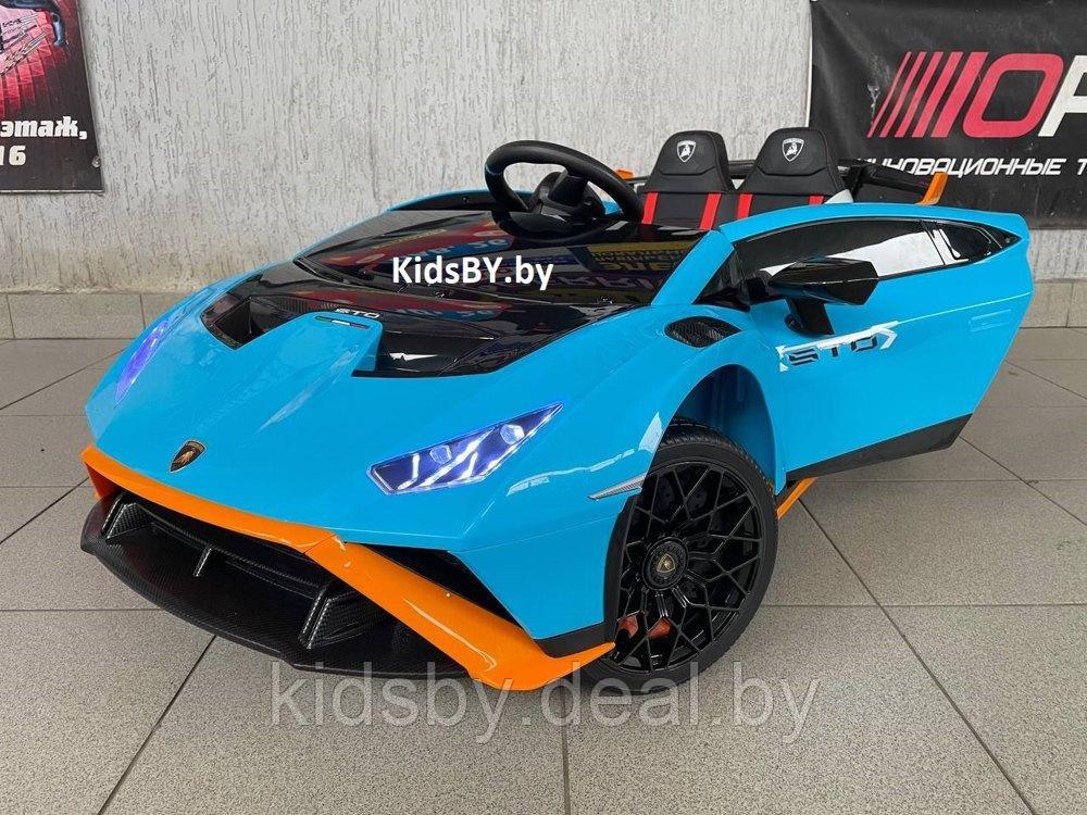 Детский электромобиль RiverToys Lamborghini Huracan STO E888EE (синий) - фото 1 - id-p211197102